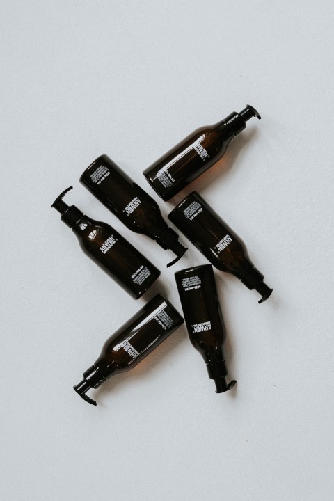 Rose-Raspberry - moisturising shampoo Anwen + Ministerstwo.