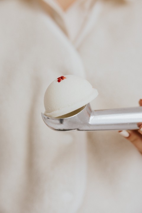 Pink Peppercorn - bath bomb